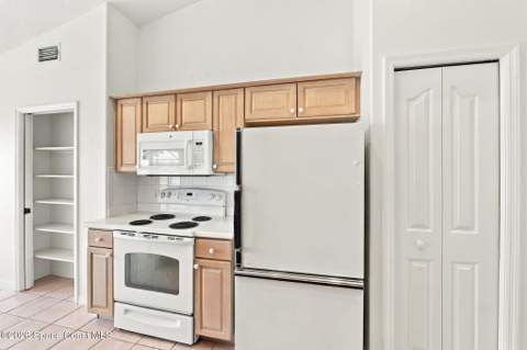995 Wildwood Drive, Melbourne FL - photo 11 of 47