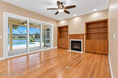 4033 Sand Ridge Drive, Merritt Island FL - photo 10 of 43