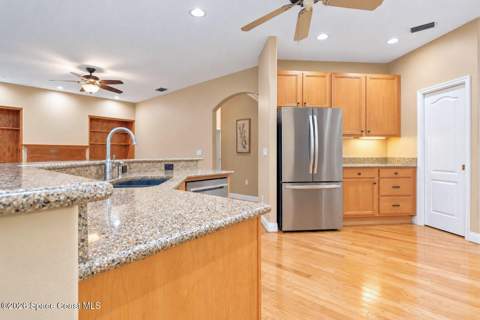 4033 Sand Ridge Drive, Merritt Island FL - photo 13 of 43