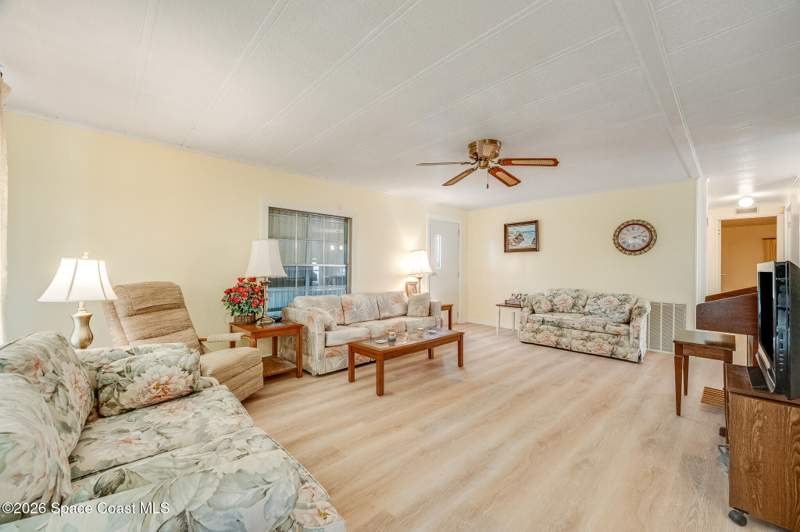 2 bedroom Manufactured Home at 908 Thrush Circle, Barefoot Bay Unit 2 Part 10, Barefoot Bay — photo 4