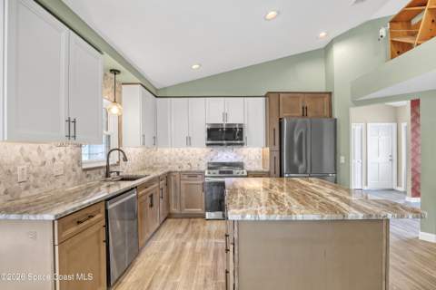 3472 Florida Palm Avenue, Melbourne FL - photo 10 of 37