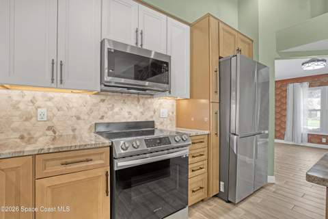 3472 Florida Palm Avenue, Melbourne FL - photo 12 of 37