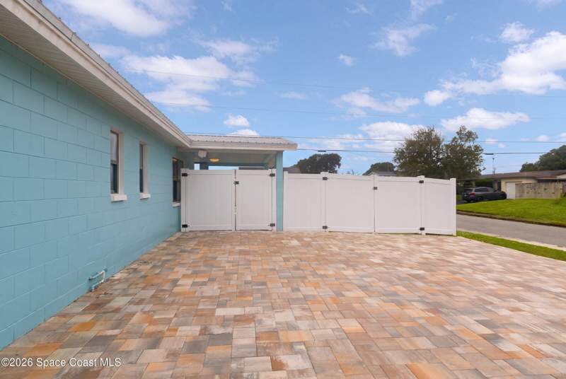 3 bedroom Single Family Residence at 632 Teak Drive, Greentree Park 1st Addn To, Melbourne — photo 3