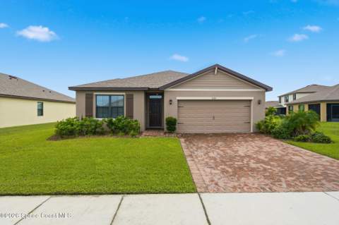 6784 Topaz Drive, Grant-Valkaria FL - photo 6 of 41