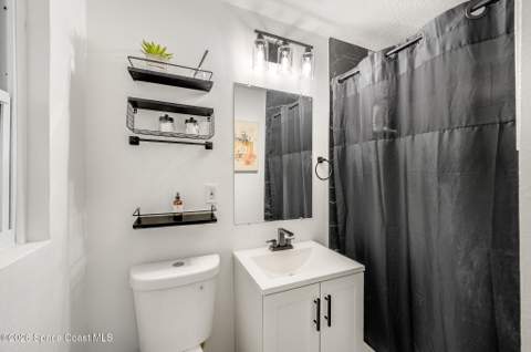 5141 Walker Avenue, West Melbourne FL - photo 9 of 39