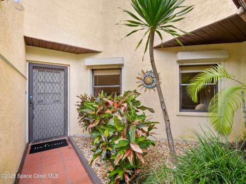 602 Manatee Drive, Satellite Beach FL - photo 7 of 39