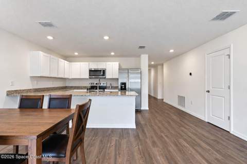 721 Daysland Avenue, Palm Bay FL - photo 9 of 31