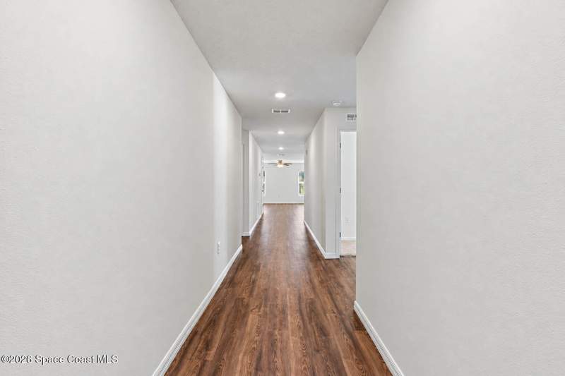 4 bedroom Single Family Residence at 721 Daysland Avenue, Port Malabar Unit 36, Palm Bay — photo 5