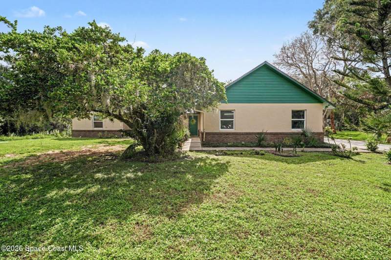 3 bedroom Single Family Residence at 5310 Lovett Drive, Oak Hammock Estates, Merritt Island — photo 2