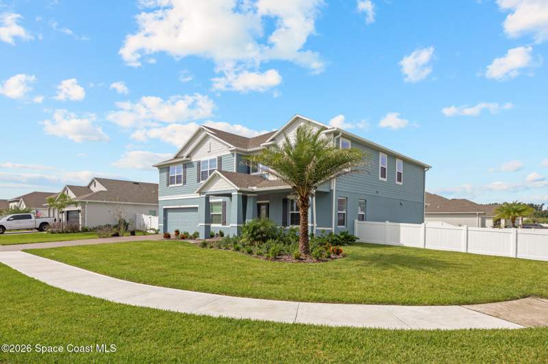 6 bedroom Single Family Residence at 6345 Moonrise Drive, Island Forest Preserve, Merritt Island — photo 3