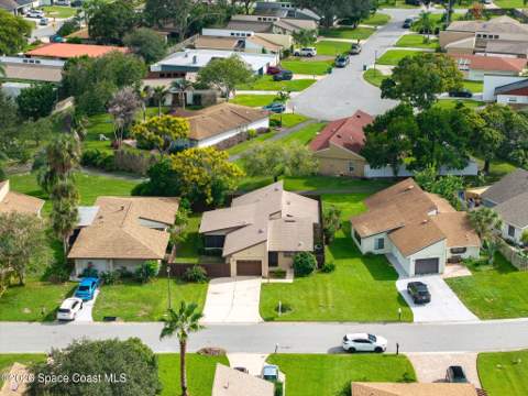 305 Bayhead Drive, Melbourne FL - photo 6 of 46