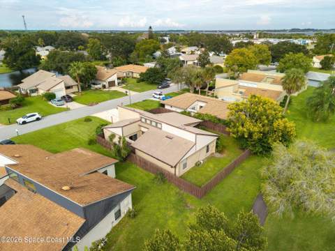 305 Bayhead Drive, Melbourne FL - photo 11 of 46