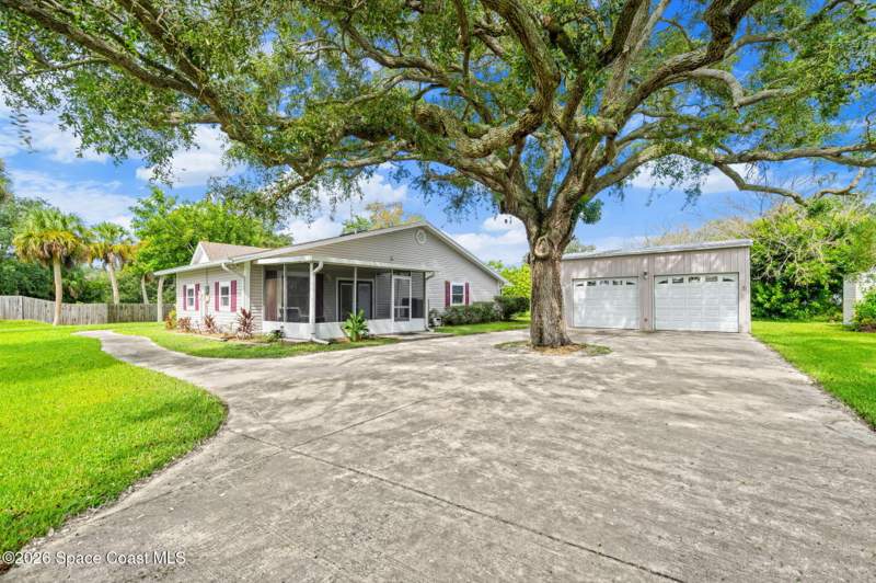 4 bedroom Single Family Residence at 4575 Annette Court, Citrus River Groves Unit 1, Merritt Island — photo 3