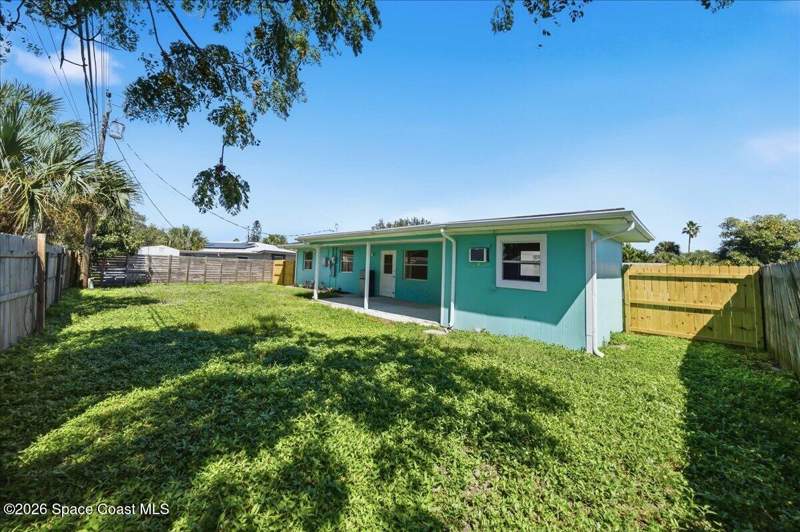 3 bedroom Single Family Residence at 990 Darwin Lane, Port Malabar Country Club Unit 2, Palm Bay — photo 3
