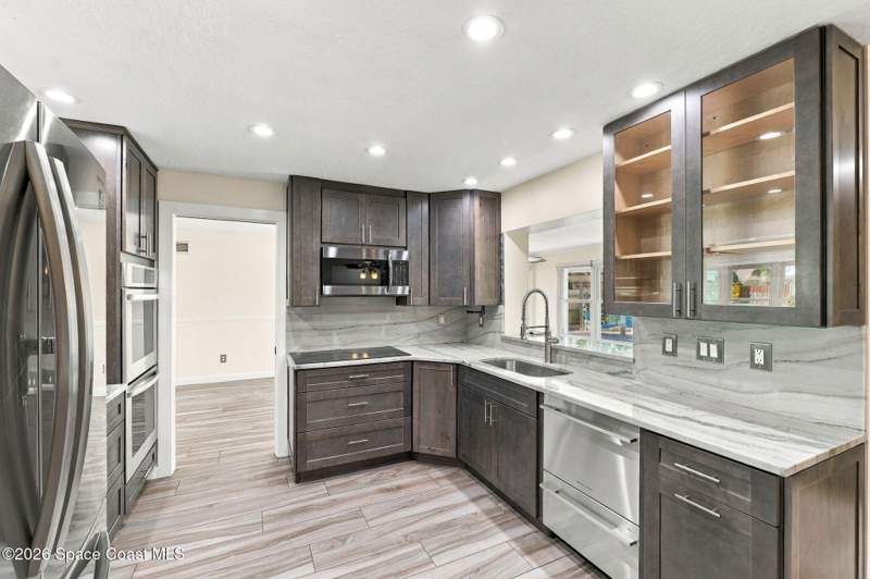 3 bedroom Single Family Residence at 720 Hibiscus Drive, Eau Gallie By The Sea, Satellite Beach — photo 4
