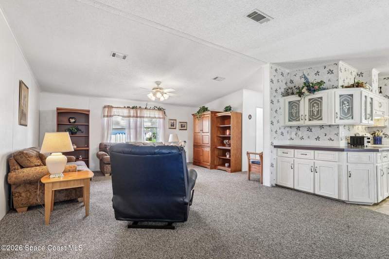 2 bedroom Manufactured Home at 7645 Longhorn Avenue #Q9, Snug Harbor Lakes Condo, Micco — photo 5