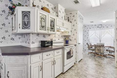 7645 Longhorn Avenue #Q9, Micco FL - photo 9 of 32