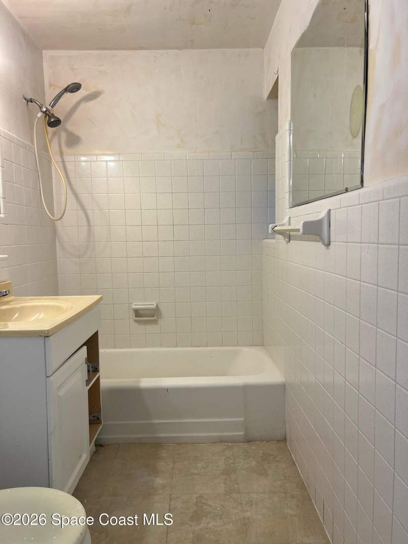 3 bedroom Single Family Residence at 1179 NE Wild Rose Drive, Palm Bay, Palm Bay — photo 3