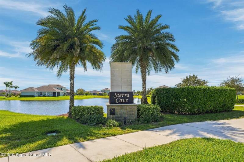 5 bedroom Single Family Residence at 8248 Paragrass Avenue, Sendero Cove & Sierra Cove At Addison Village Phase 1, Melbourne — photo 4