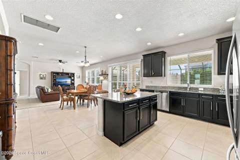 8248 Paragrass Avenue, Melbourne FL - photo 21 of 73