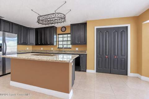 2595 Sykes Creek Drive, Merritt Island FL - photo 8 of 34