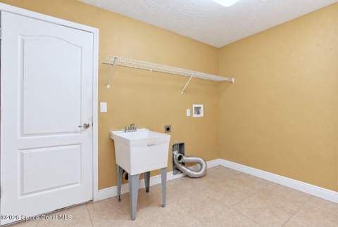 2595 Sykes Creek Drive, Merritt Island FL - photo 20 of 34