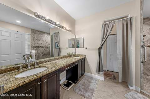 576 Gardendale Circle, Palm Bay FL - photo 18 of 37