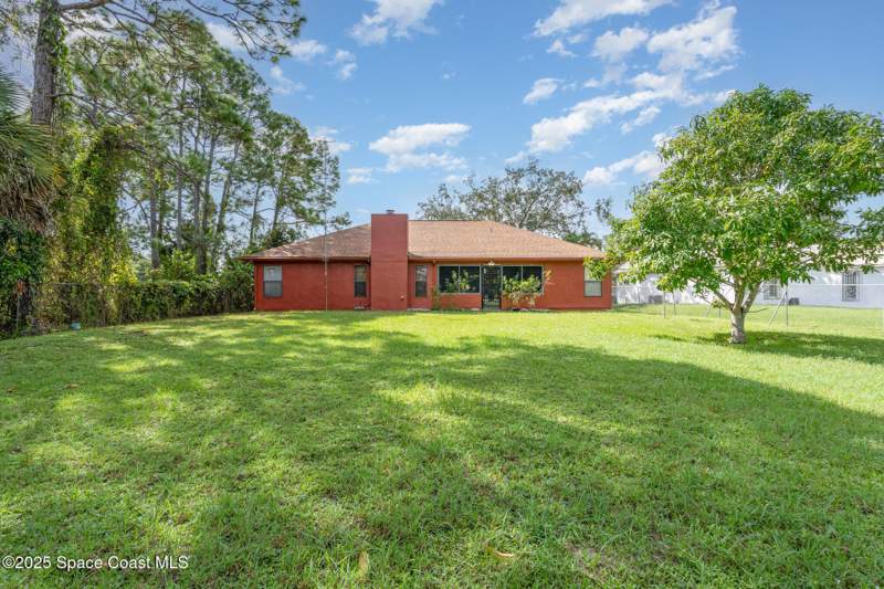3 bedroom Single Family Residence at 915 Elmont Street, Port Malabar Unit 42, Palm Bay — photo 4