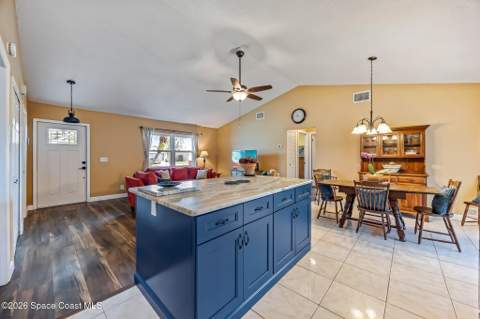 626 Dinner Street, Palm Bay FL - photo 9 of 32