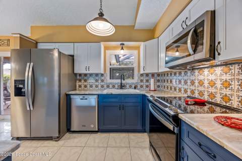 626 Dinner Street, Palm Bay FL - photo 10 of 32