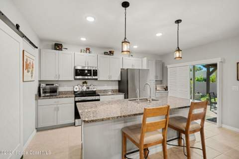 540 Dinner Street, Palm Bay FL - photo 10 of 27