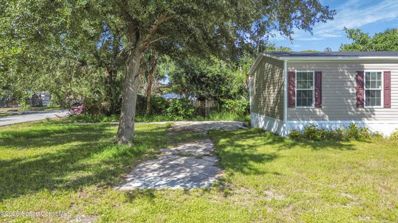 3 bedroom Manufactured Home at 330 Ronald Street, Hardeeville, Cocoa — photo 3