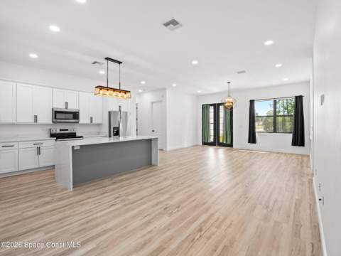 700 Cornelia Avenue, Palm Bay FL - photo 10 of 32