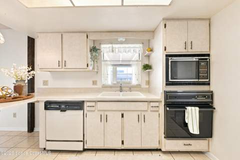 1520 Bella Casa Court, Merritt Island FL - photo 11 of 43