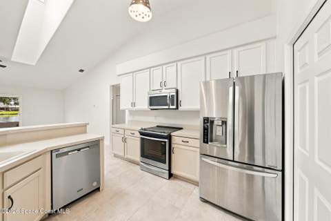 423 Vizcaya Court, Melbourne FL - photo 7 of 31