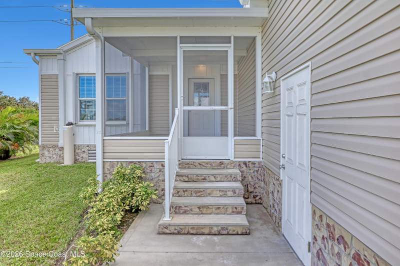3 bedroom Single Family Residence at 879 Laurel Circle, Barefoot Bay Unit 2 Part 12, Barefoot Bay — photo 4