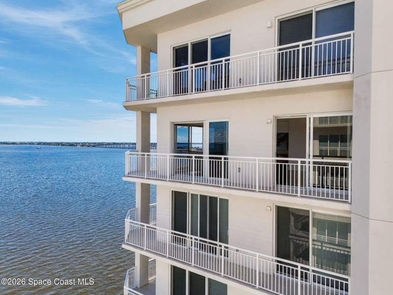 3 bedroom Condominium at 1465 S Harbor City Boulevard #901, Paramount Riverfront, Melbourne — photo 3