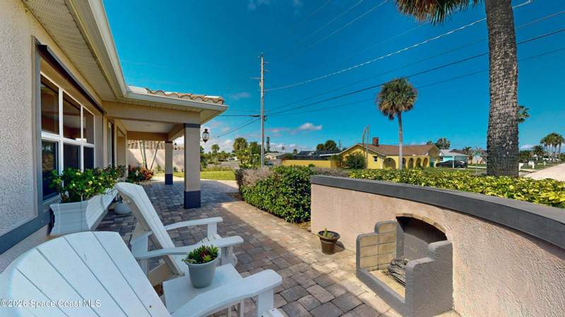 2 bedroom Single Family Residence at 121 Desoto Parkway, Eau Gallie By The Sea, Satellite Beach — photo 5