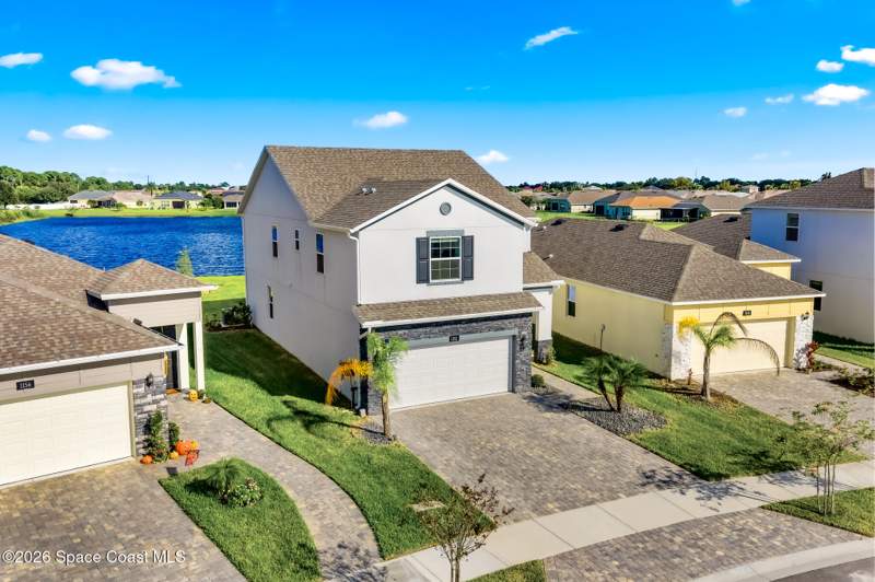 4 bedroom Single Family Residence at 1152 Canfield Circle, Gardens At Waterstone Phase 1, Palm Bay — photo 3