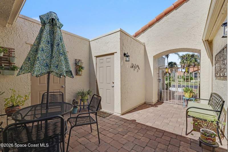 3 bedroom Townhouse at 737 Spring Valley Drive, Courtyards Replat Suntree Pud Stage 5 Tract 62, Melbourne — photo 5
