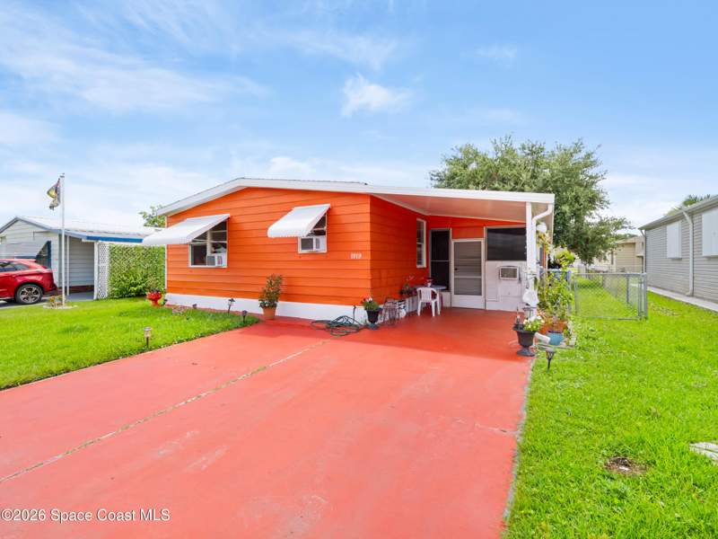 2 bedroom Manufactured Home at 1919 Live Oak Street, Palm Bay Colony Sec 4, Palm Bay — photo 3