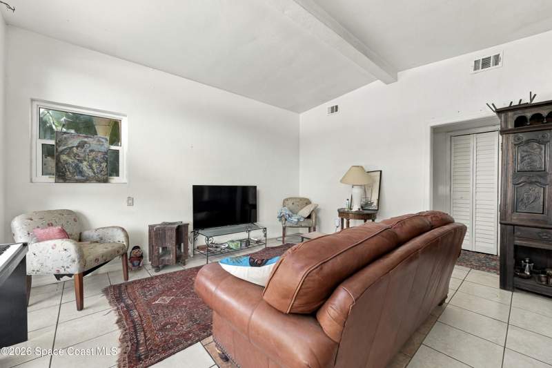 4 bedroom Single Family Residence at 1111 Hickory Lane, Pineridge Subd, Cocoa — photo 3