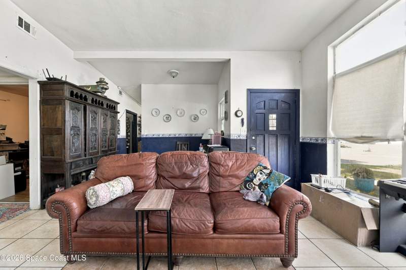 4 bedroom Single Family Residence at 1111 Hickory Lane, Pineridge Subd, Cocoa — photo 5