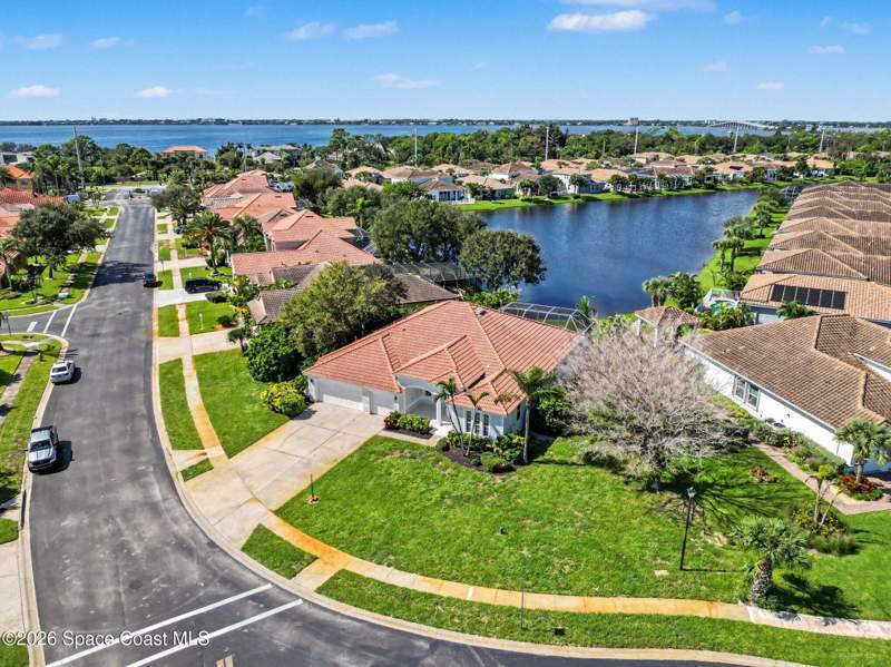 3 bedroom Single Family Residence at 572 Oceanside Boulevard, Oceanside Village Phase Three B, Melbourne — photo 3