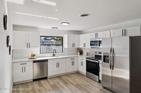 720 Highland Terrace, Titusville FL - photo 10 of 39