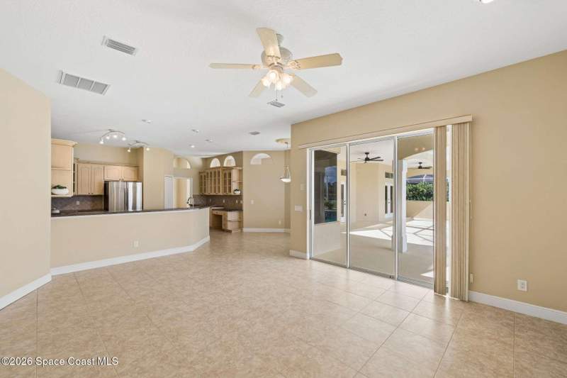 4 bedroom Single Family Residence at 3954 Snowy Egret Drive, Carriage Gate Subdivision, Melbourne — photo 4