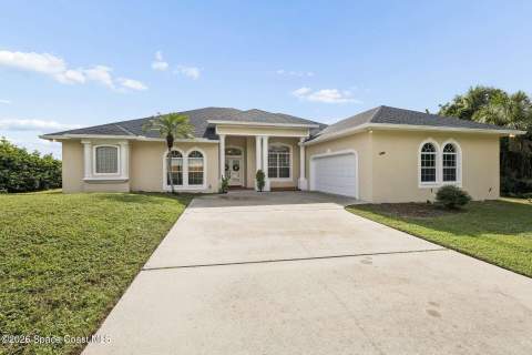 3954 Snowy Egret Drive, Melbourne FL - photo 8 of 39
