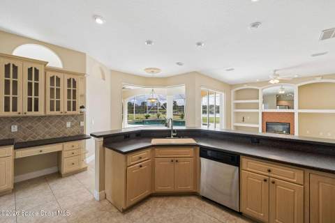 3954 Snowy Egret Drive, Melbourne FL - photo 13 of 39