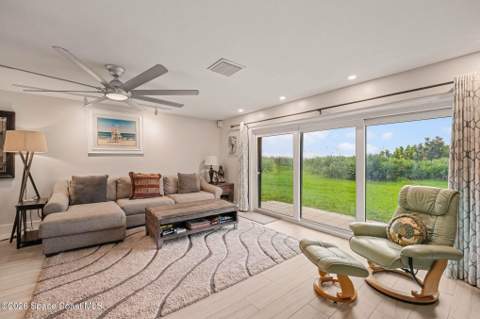 559 Jimmy Buffett Memorial Highway, Satellite Beach FL - photo 21 of 54