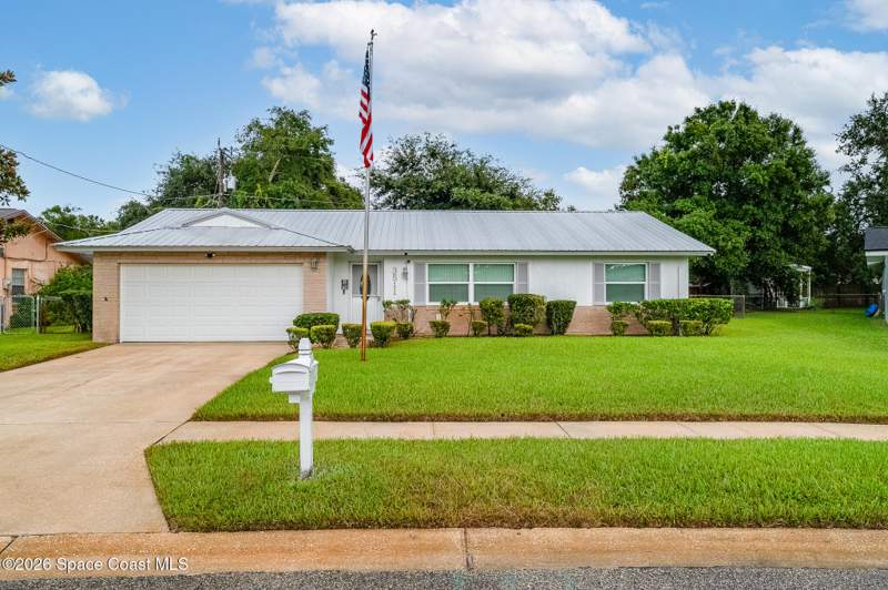 3 bedroom Single Family Residence at 3511 Cumberlin Court, Oakdale Sec 2, Titusville — photo 2